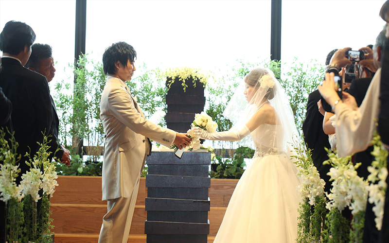 12本のバラに込められた想い