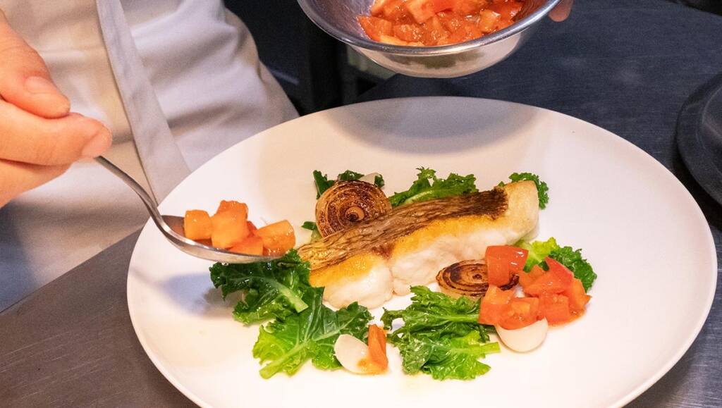 【あの映画のお料理を再現！】 瀬戸内産“真鯛のポワレ”